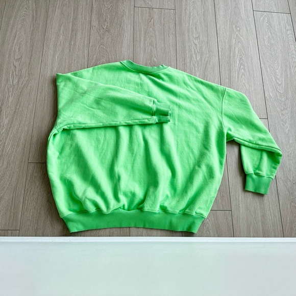 Green Welldone Crewneck Korea - Picture 7 of 11